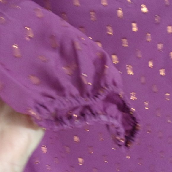 Cold Shoulder Top Purple w/Rose Gold Accents Size L NWT - Picture 3 of 3